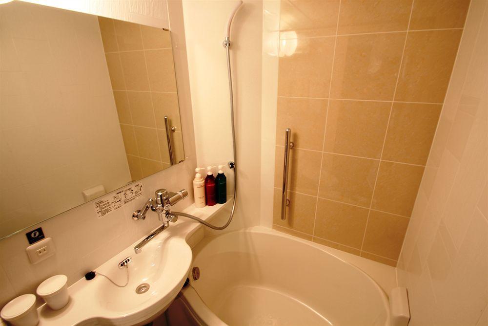 Apa Shimbashi Toranomon Hotell 3*